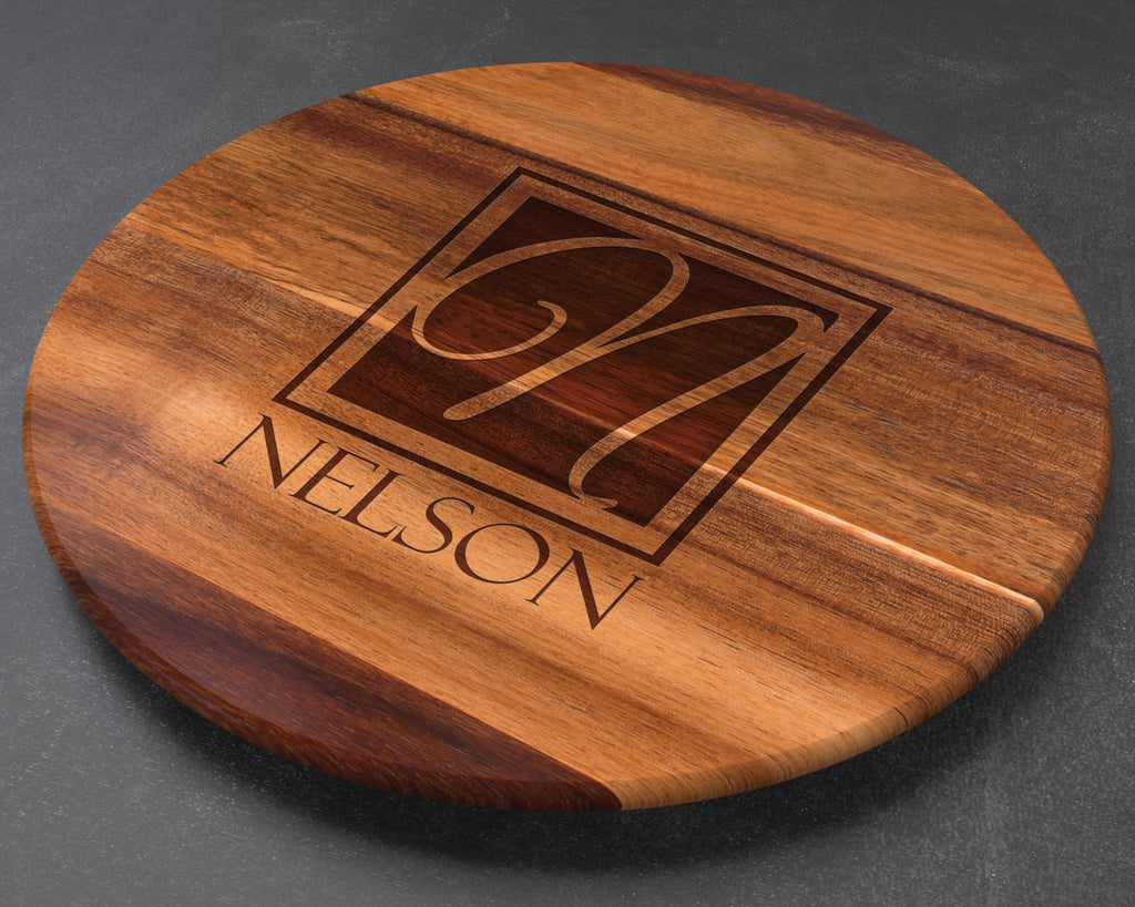 Personalized Acacia Wood Lazy Susan – Custom Engraved Rotating Serving Tray with Family Name – Elegant Kitchen Centerpiece & Dining Table Turntable