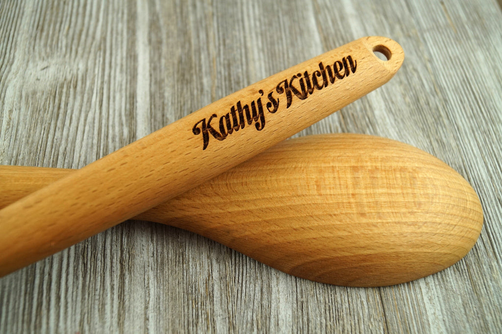 Happy Holidays Gift, Bear Gifts, Personalised Wooden Spoon, Christmas Wooden Spoon, Personalized Spoon, Baking Gift, Christmas Gift, Coworker -S114